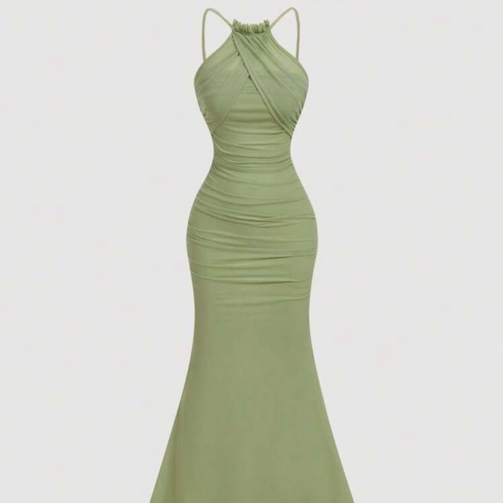 Women’s Green Color Halter Neck Fish Tail Hem Long Dress, Prom Dress